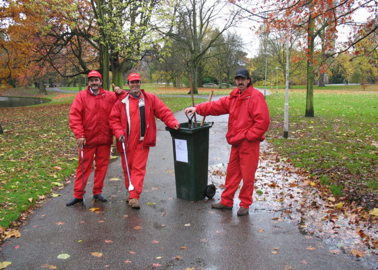 papierprikkers in Het Park te Rotterdam